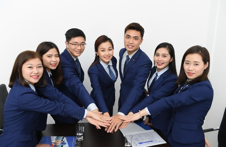 Learn how to build relationships, collaborate and build a thriving team.